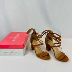 Brand New size 5.5 Allegra K Brown Heels