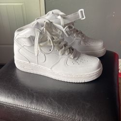 Air Force 1 Mid 