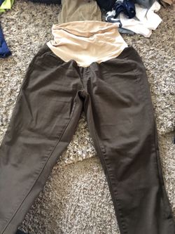Maternity pants from motherhood store L