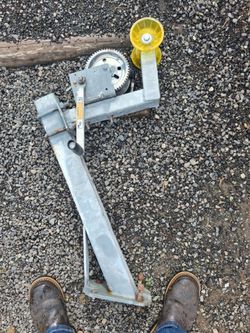 Boat trailer winch