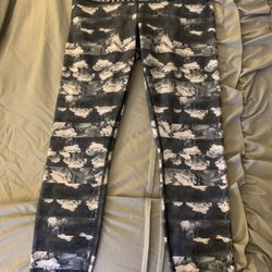 Lulu Lemon Capris 