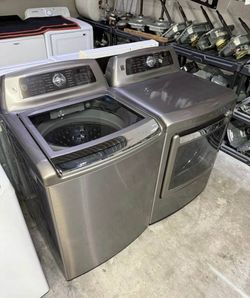 Kenmore Platinum Washer and Electric Dryer, Clean, tested and ready to go. You may test at my location.
60 day warranty on all appliances. (If it stop