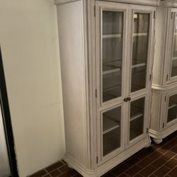 New Curio Cabinets Made With Real Wood Avalon Furniture