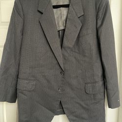 men's gray coat or suit jacket. 