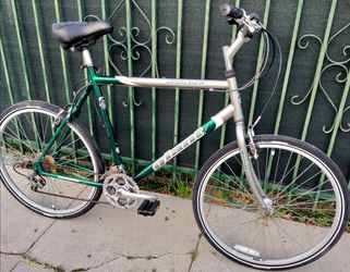 XL Giant Boulder Hybrid Bike Tall Big