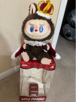 Popmart The King Checkmate Labubu