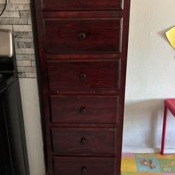 Wooden 6 Drawer Dresser 