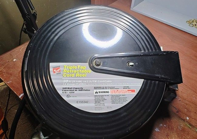 Electric Cord Reel