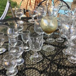 25 Wine Glasses Not All Matching !