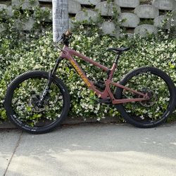2020 Santa Cruz Bronson CC X01 27.5 mountain bike