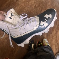 Under Armor Football cleats 