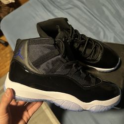 jordan 11 space jam