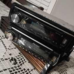 Pioneer Stereos Bluetooth Los 2 Por $45 