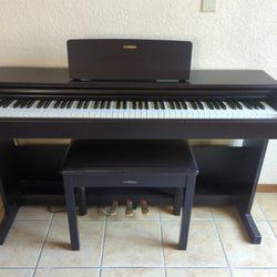Yamaha Electric Piano 