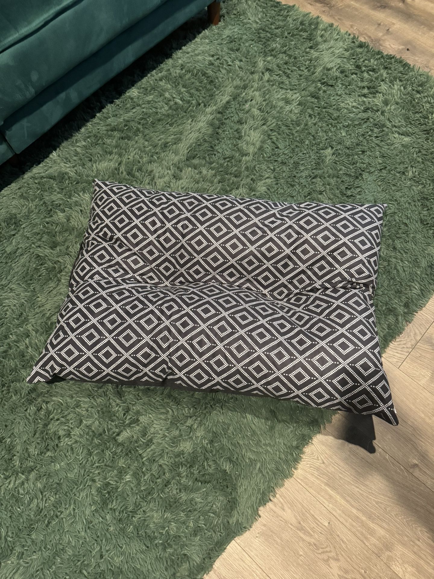 *NEW* Dog Bed 33” x 23”