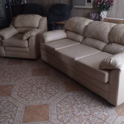 Matching Couch And Chair