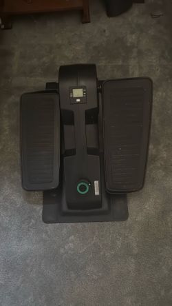 Cubii under desk elliptical
