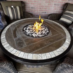 Luxury Patio Agio 5 PC Fire Pit Chat Set. All Like New