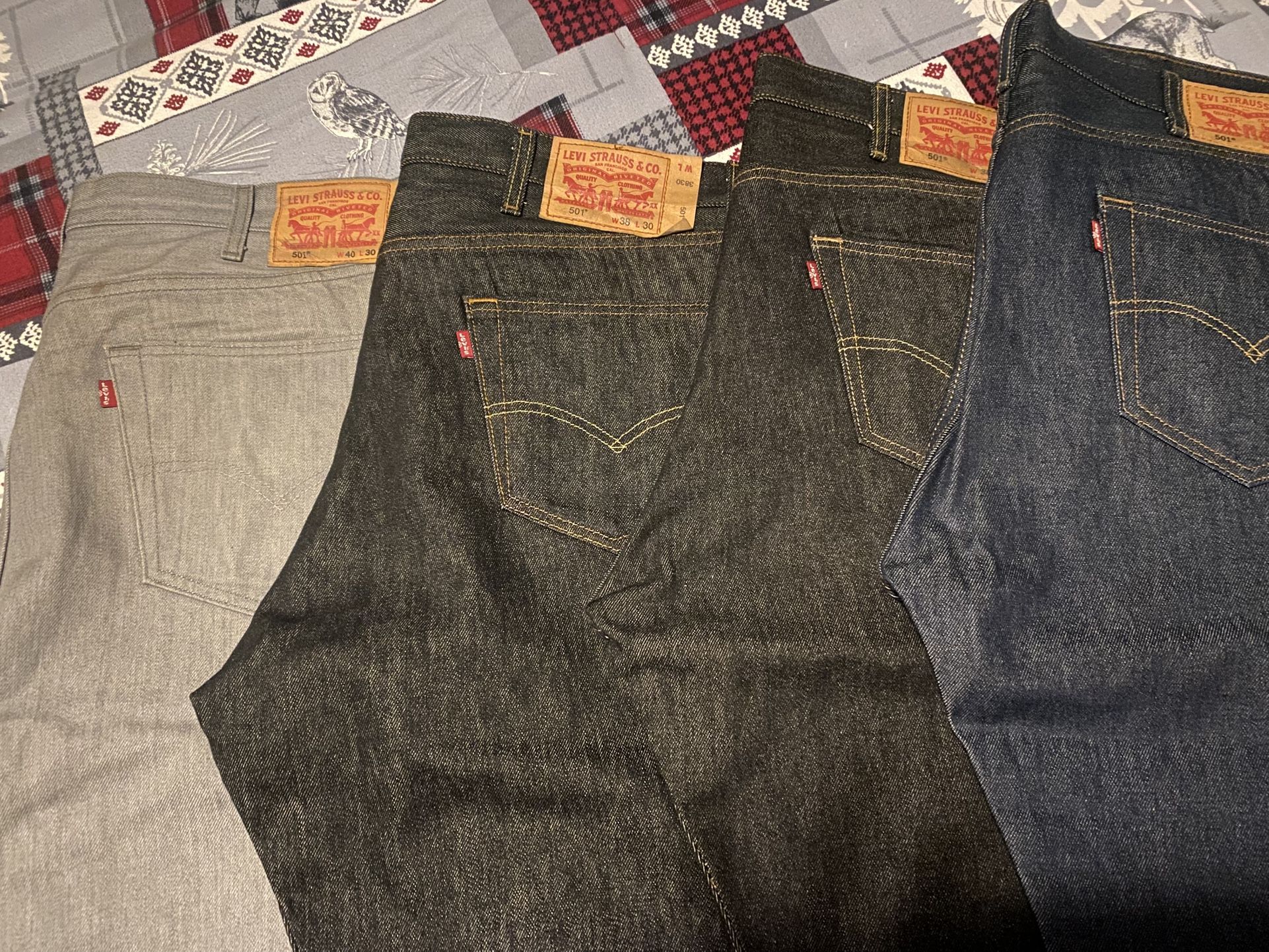 Men’s Levis 501 Original Shrink-to-fit Jeans