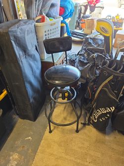 Shop chair, excellent cond