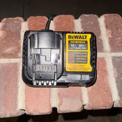 Dewalt 20v fast charger | good condition