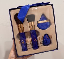 Glitz & Glam blue make up brush set✨