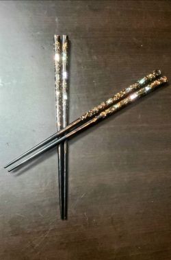 His and hers set of Traditional wazaki Nuri wasaka lacquered Japanese chopsticks
