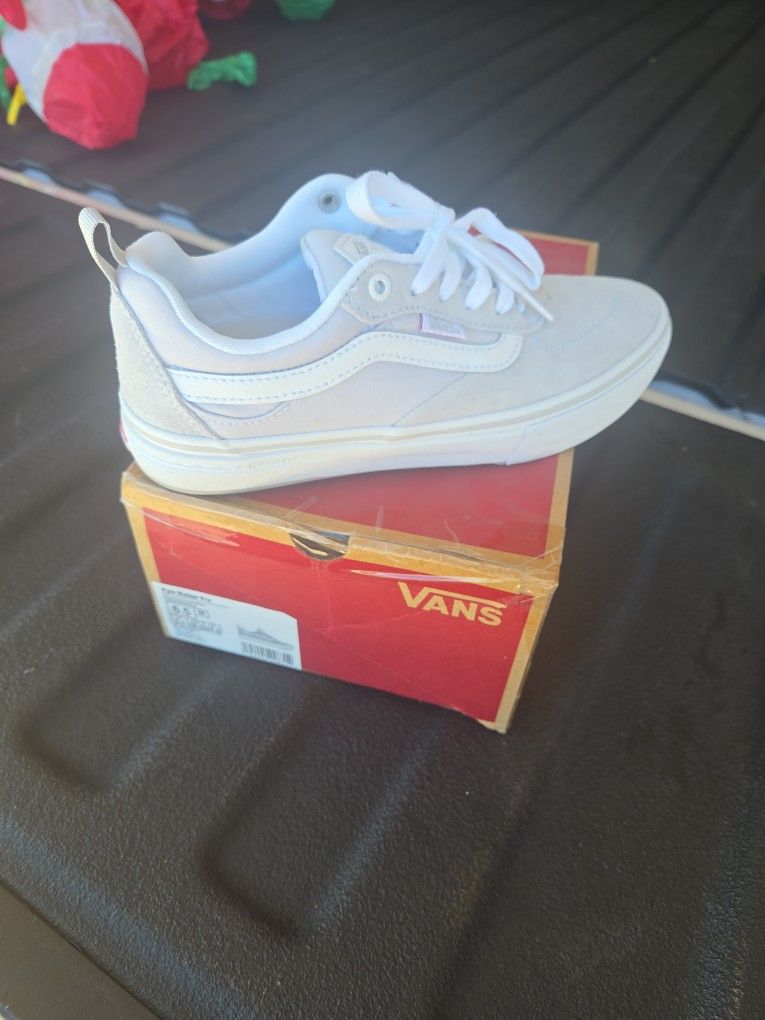 New Pair Of Vans