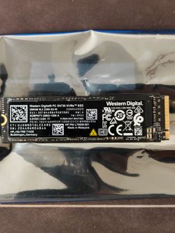 256GB Western Digital SN730 NVMe SSD M.2