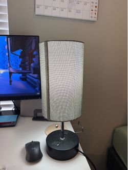 Table lamp with USB charging