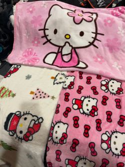 3 hello kitty blankets