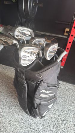 “Callaway Edge Golf Club Set + Callaway Bag – Complete Beginner/Intermediate Set – Excellent Condition”