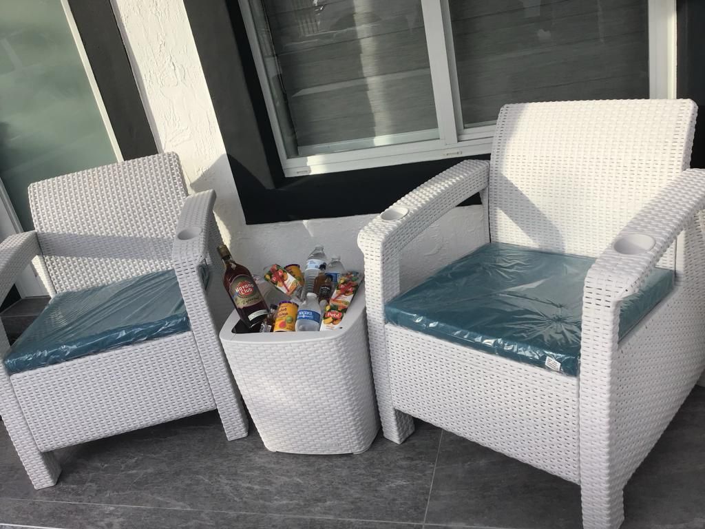 "Outdoor Elegance: Transforma tu Patio con Nuestra Colección de Muebles Exclusivos"