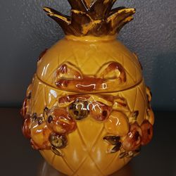 Vintage 1965 Los Angeles Pottery Co. Pineapple Cookie Jar/Gold Color 