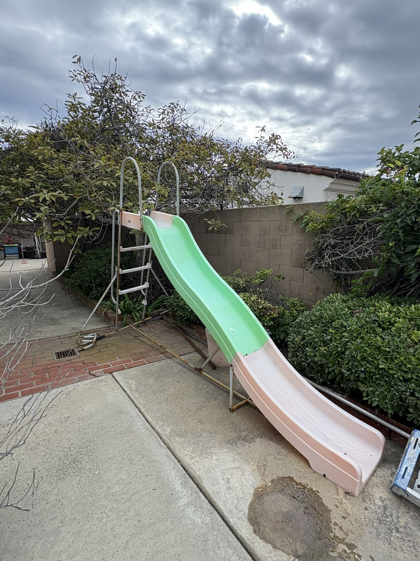 Slide (one Broken Step)