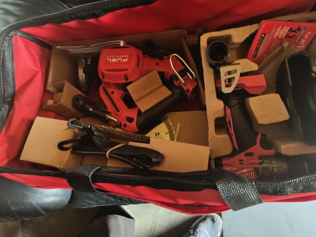 Milwaukee M18 Fuel Kit - New