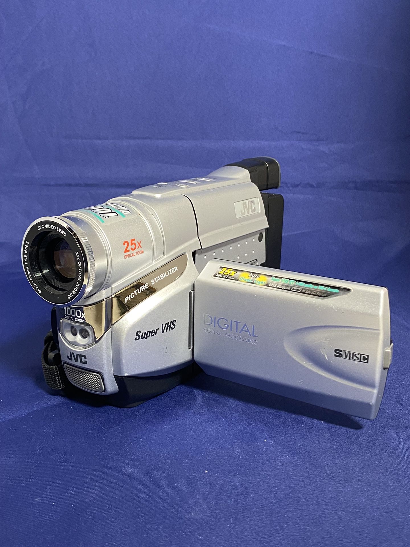 JVC GR-SXM38U Compact VHS Camcorder