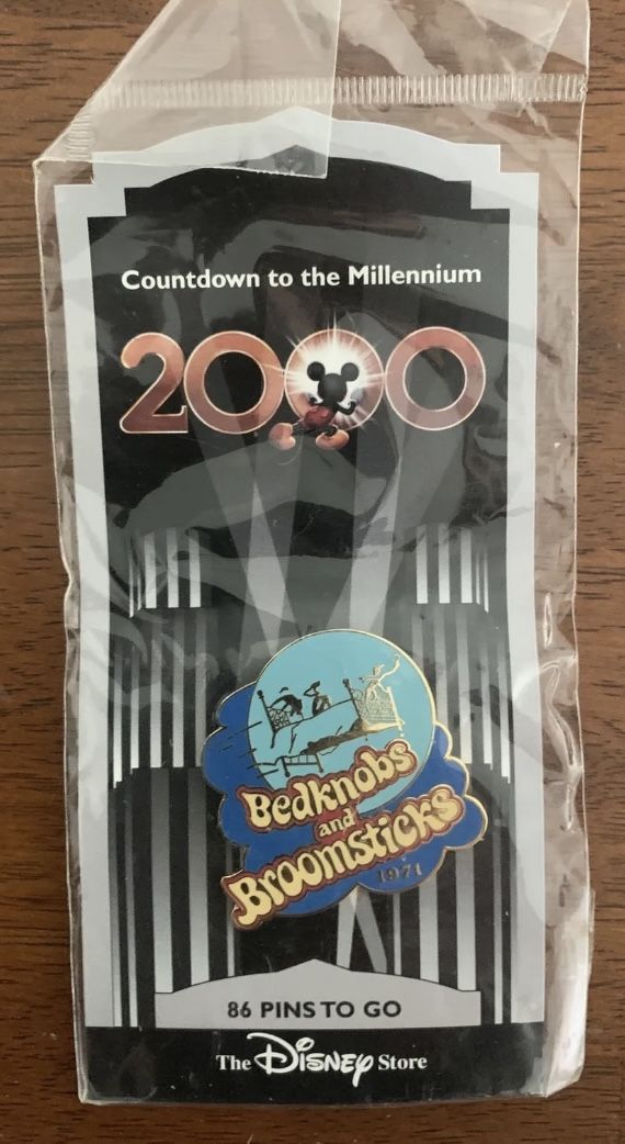 COUNTDOWN TO THE MILLENNIUM BEDKNOBS+BROOMSTICKS #87 DISNEY PIN Vintage New