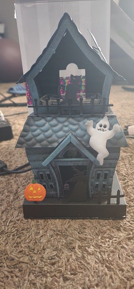 Haunted House Electric Warmer