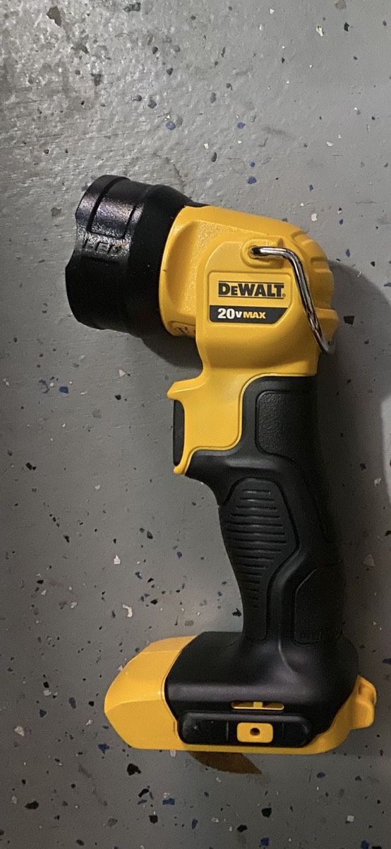 Dewalt 20V MAX Cordless LED Work Light DCL040
