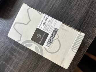 Mercedes Gas Door Cover Actuator E350 E500 E320 New 