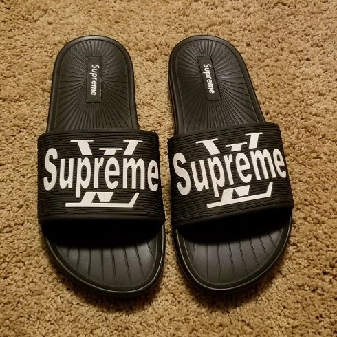 Supreme Louis Vuitton Slides for Sale in Woodway, WA - OfferUp