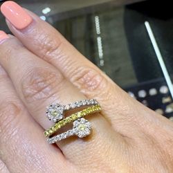 Gold Ring Yellow & White Diamonds 