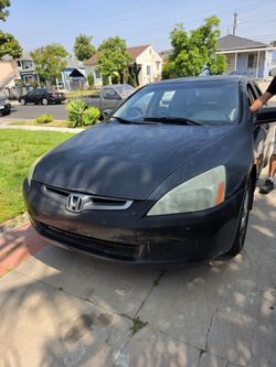 Honda accord 2004 clean title