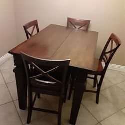 Solid Wood Dinning/Kitchen Table 6-8 Seating