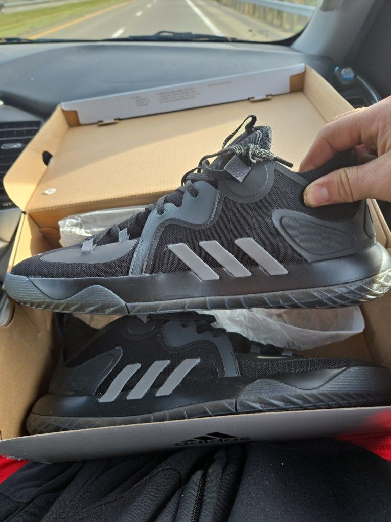 Adidas Harden's Size 13