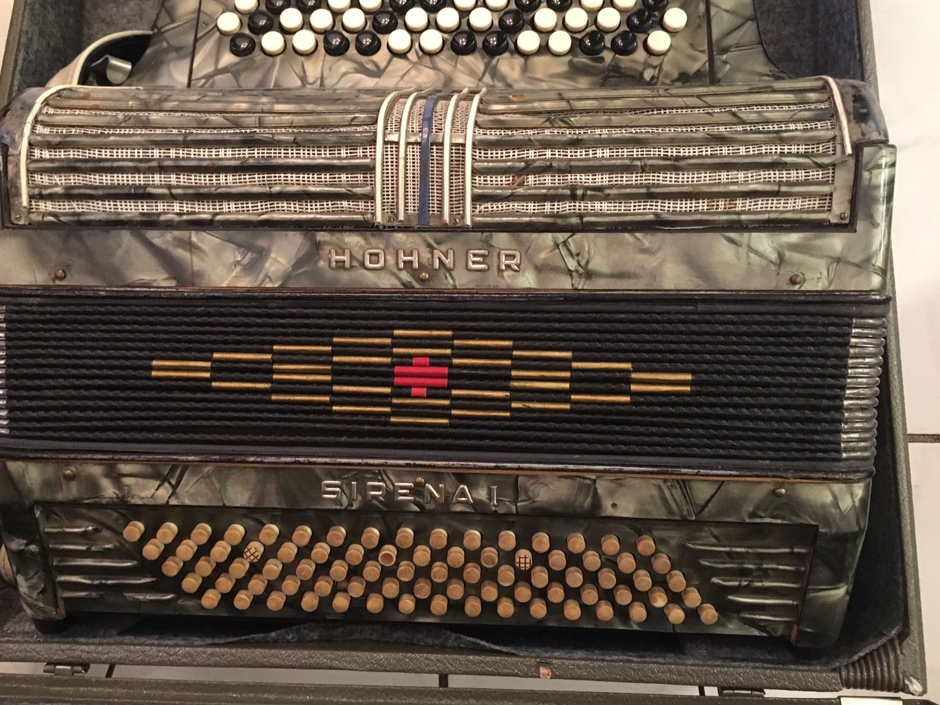 Hohner Sirena I Accordion
