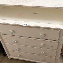Baby dresser/Changing Station