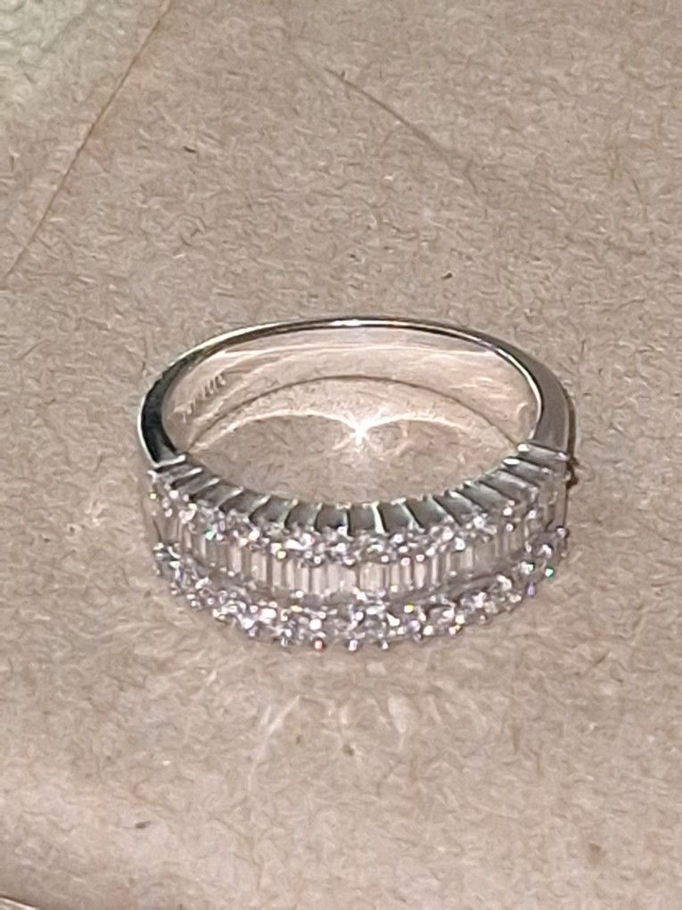 VTG 14k White Gold Wedding/Anniversary Baguette Diamond RING