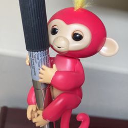 Fingerling Toy 